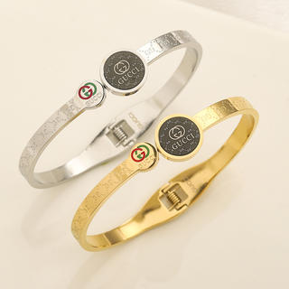Bracelet 128