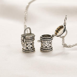 Earrings 607