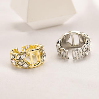 Ring 764