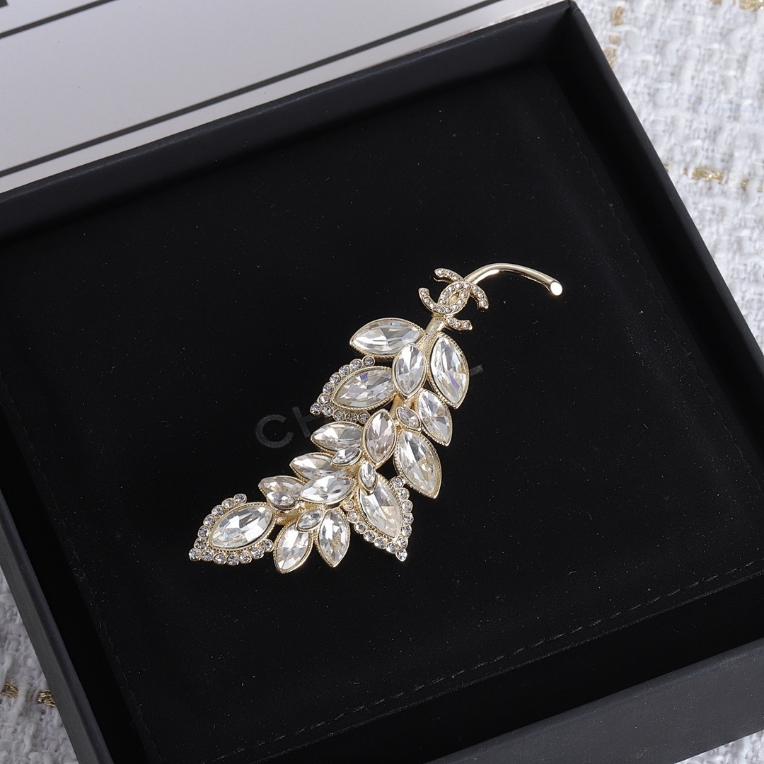 Brooch 97
