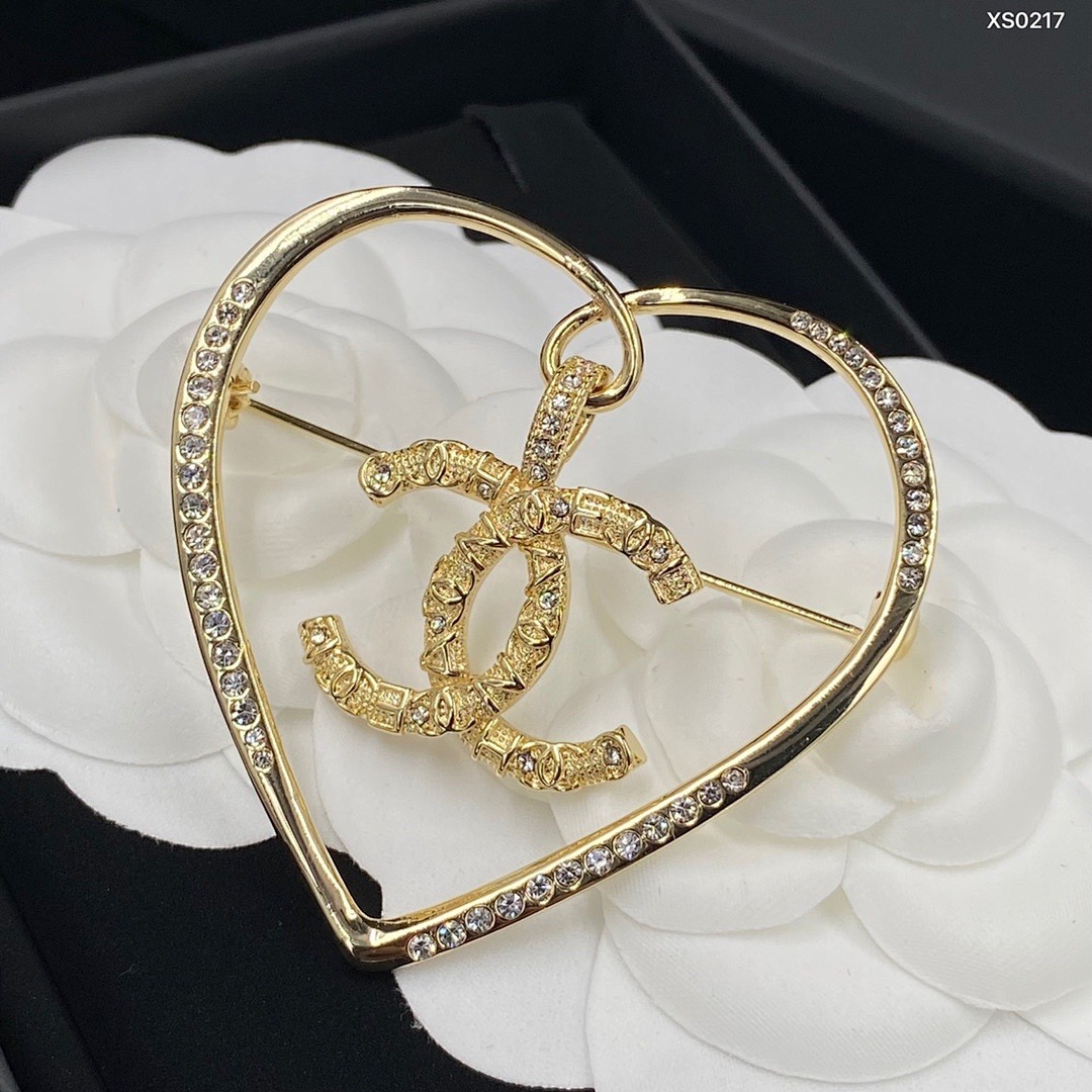 Brooch 144