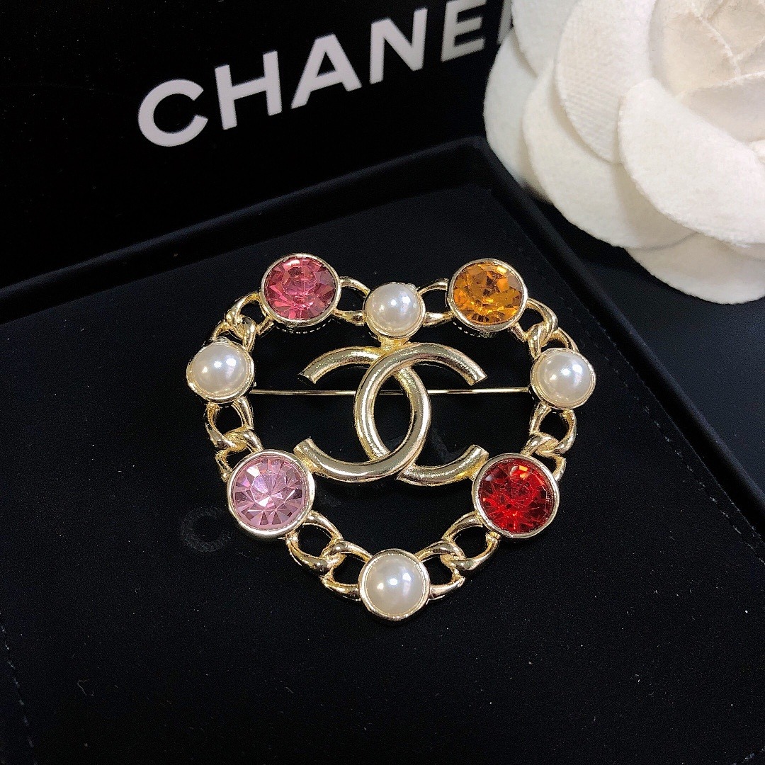 Brooch 245