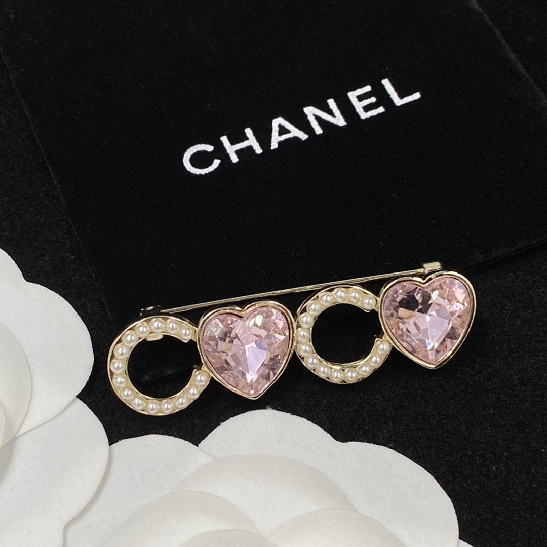 Brooch 254