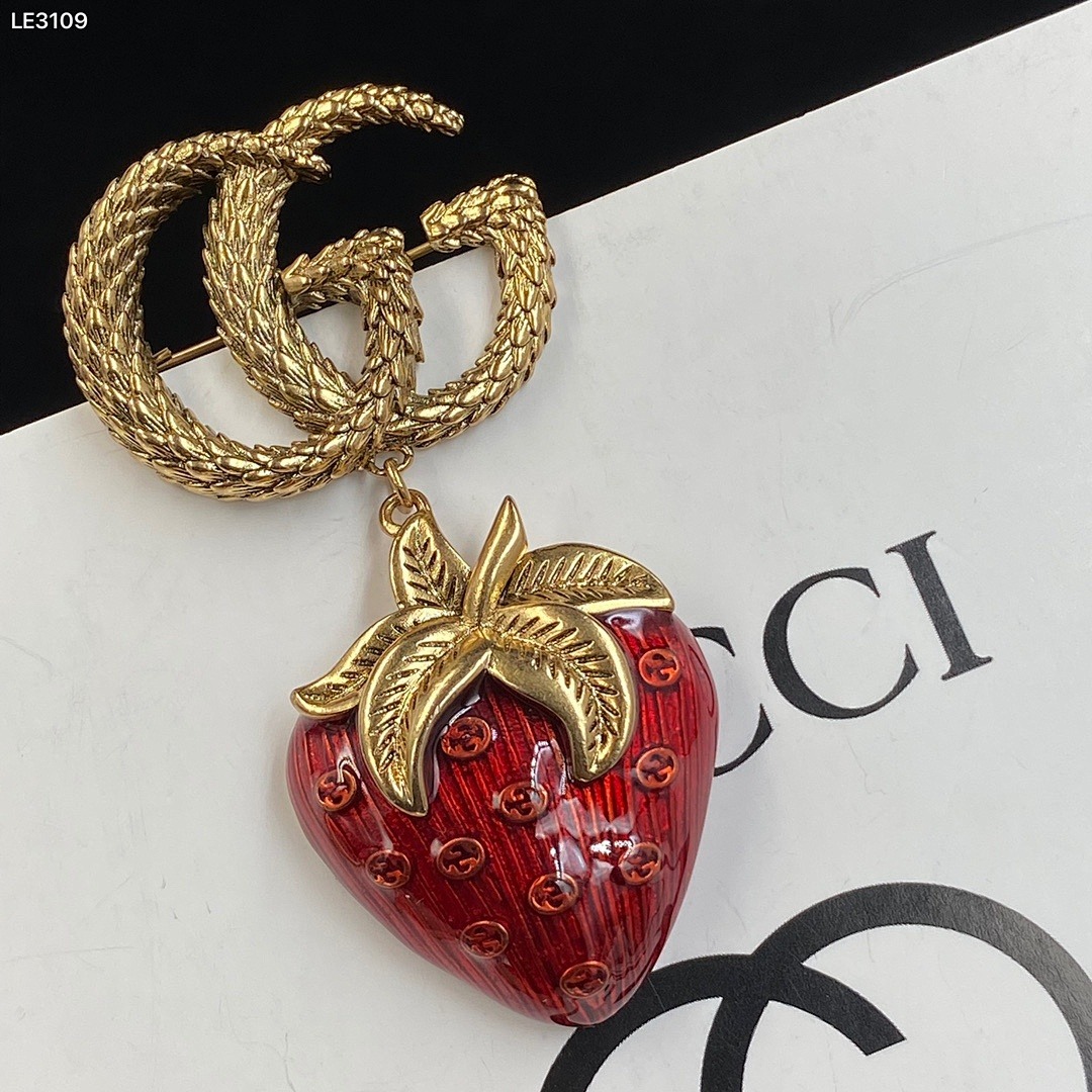 Brooch 434
