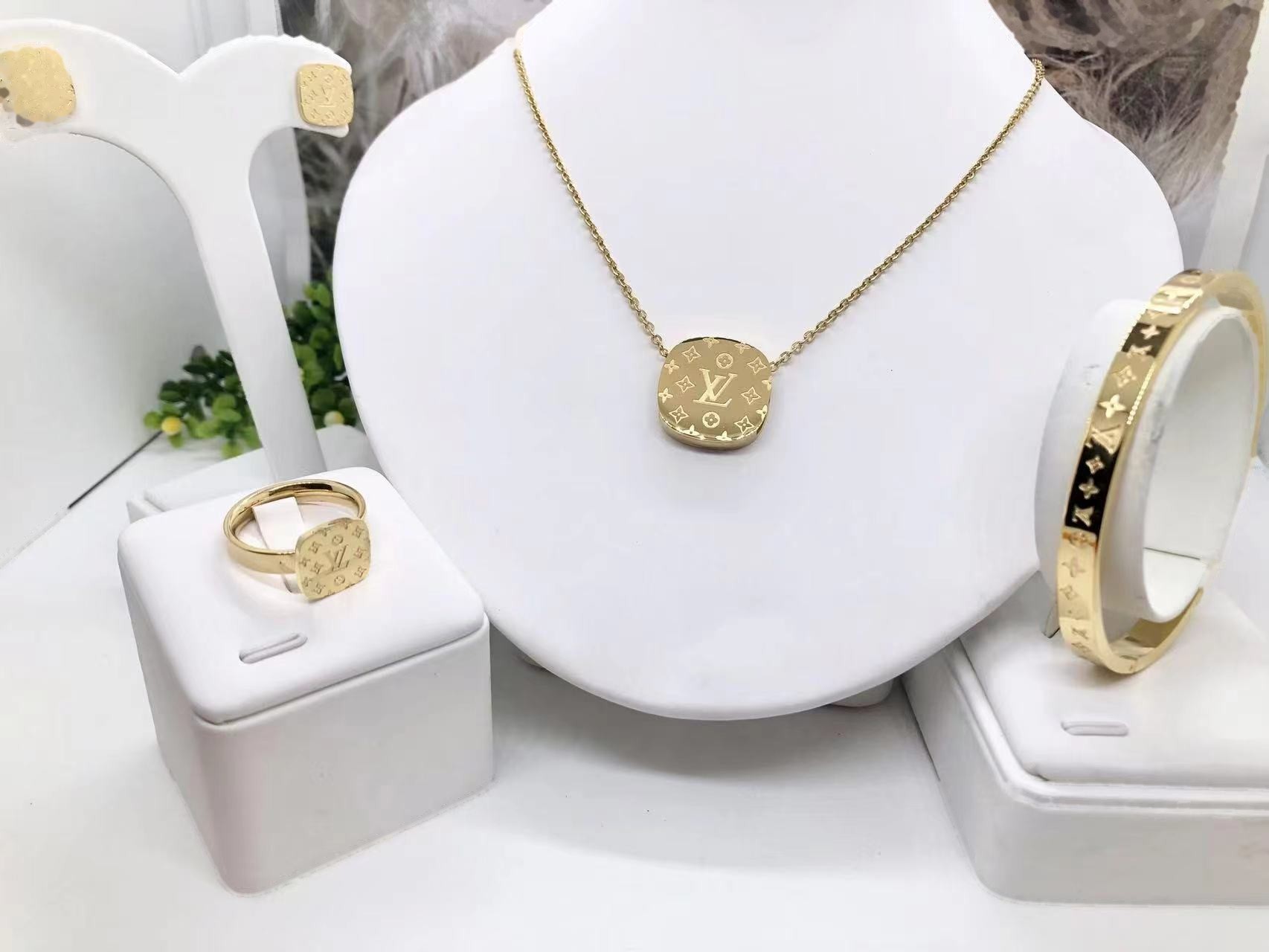 Jewelry Set 0385