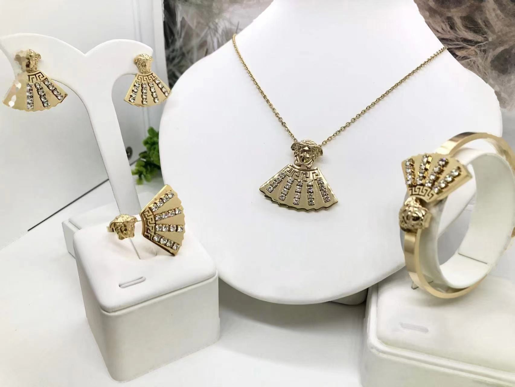 Jewelry Set 0392
