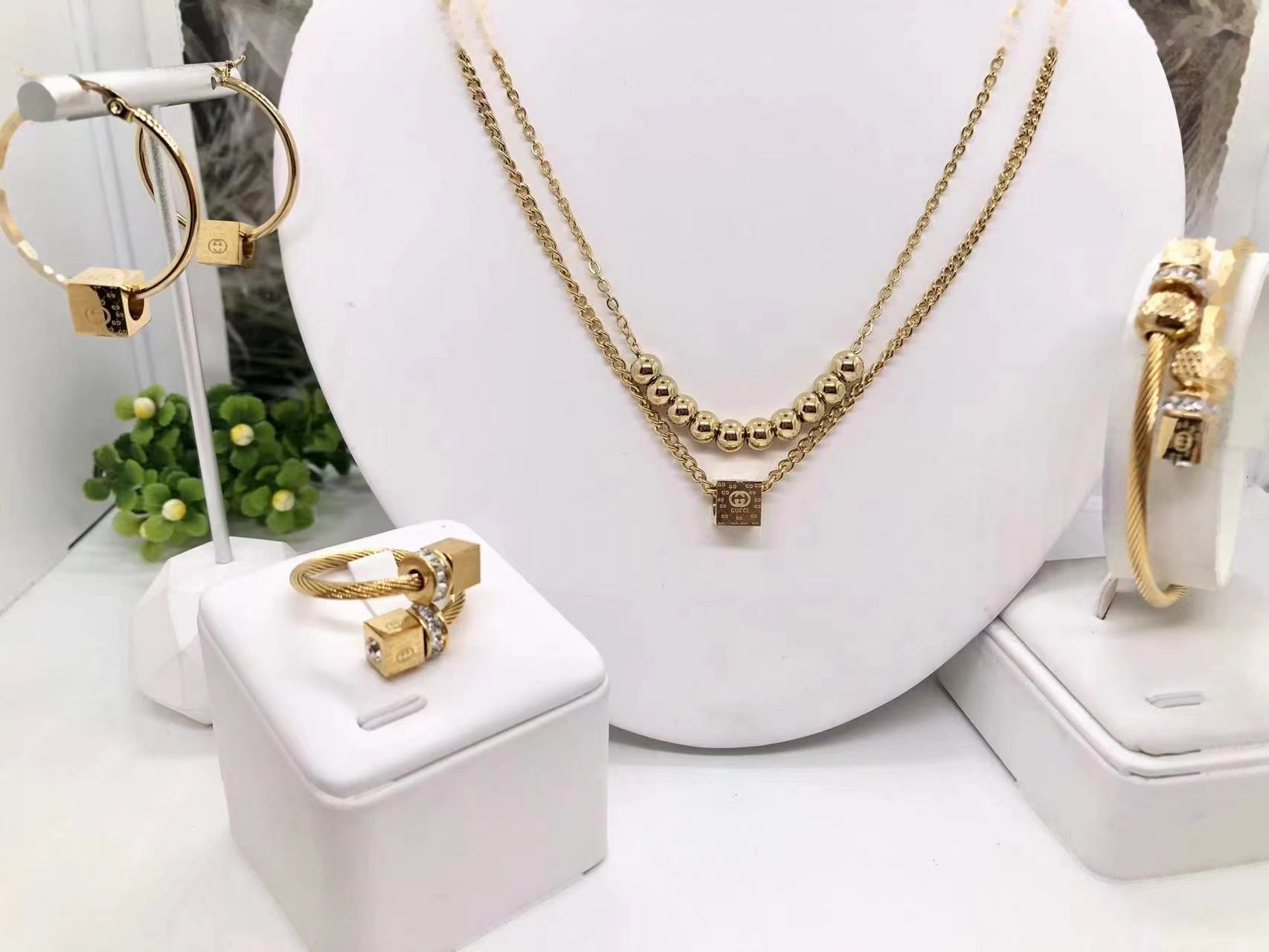 Jewelry Set 0527