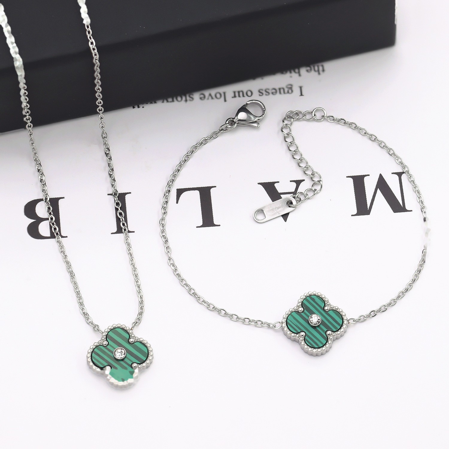 Jewelry Set 0739