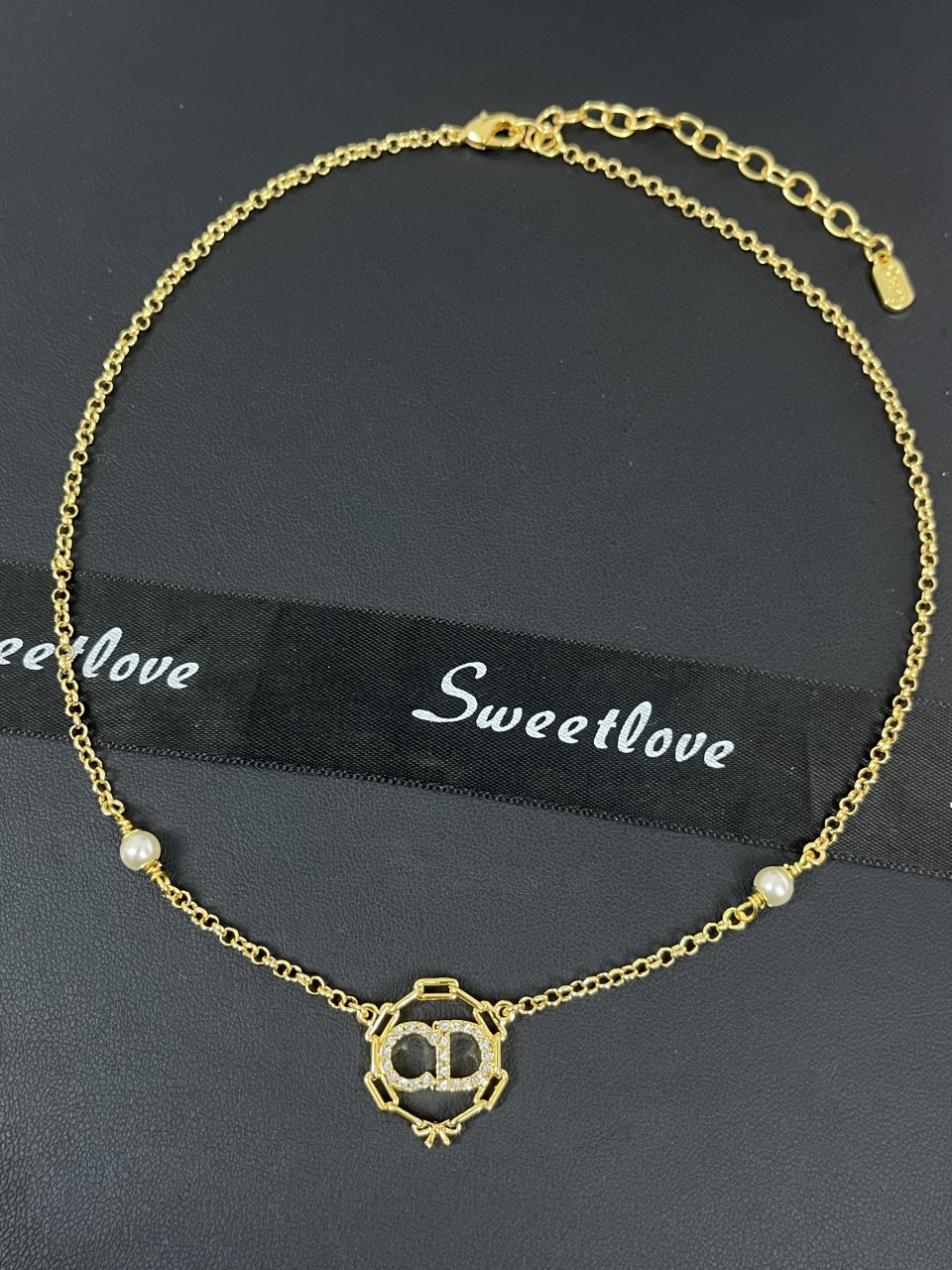 Floral Motif Necklace
