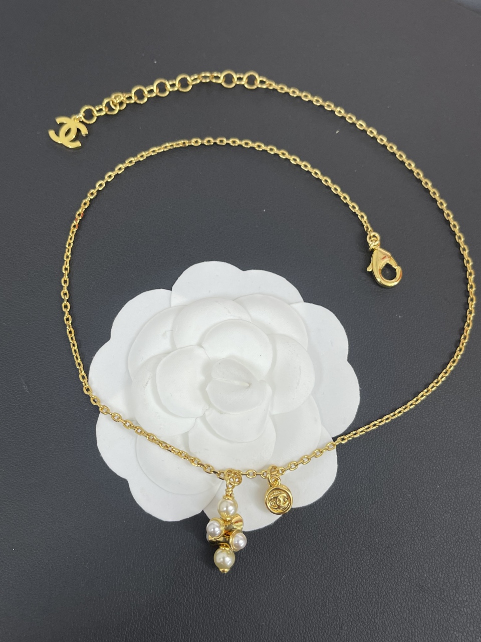 Floral Motif Necklace
