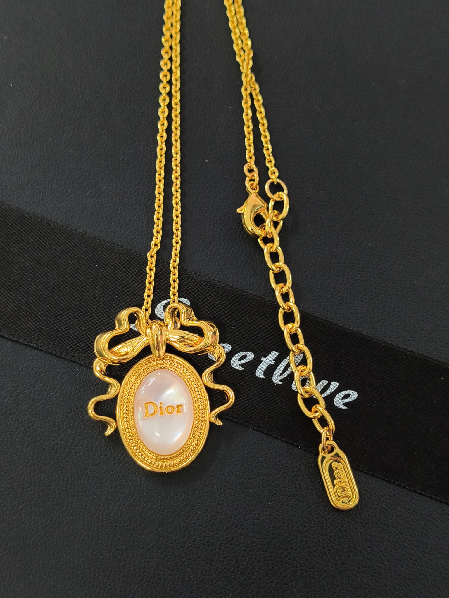 Halo Pendant Necklace